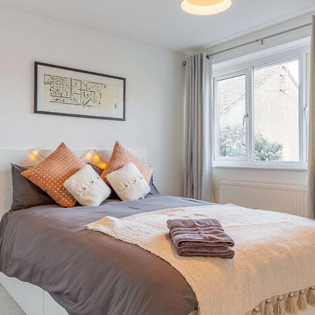 Villa Modern 2 Bd W/ Garden In The Heart Of Tetbury! Exterior foto