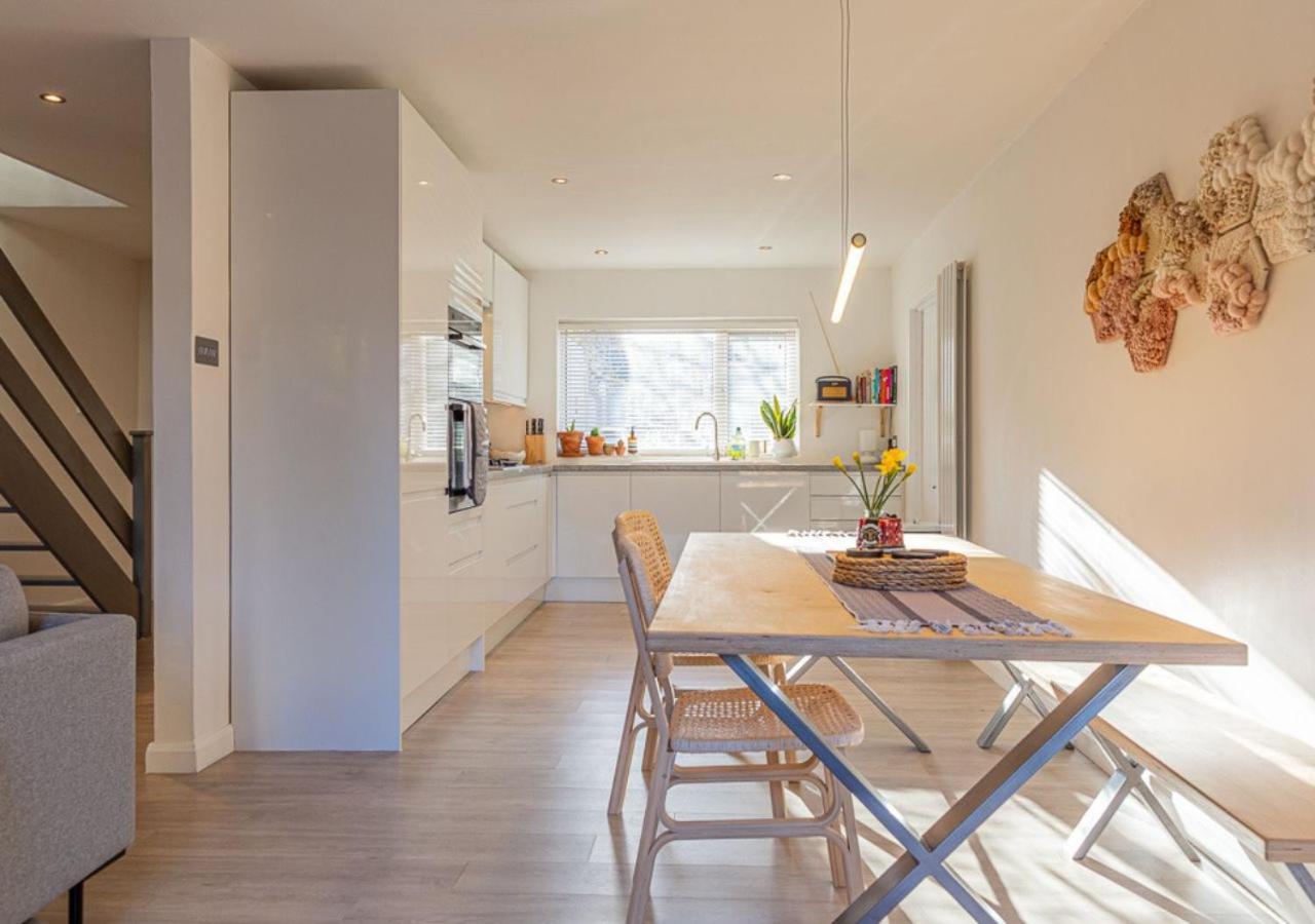 Villa Modern 2 Bd W/ Garden In The Heart Of Tetbury! Exterior foto